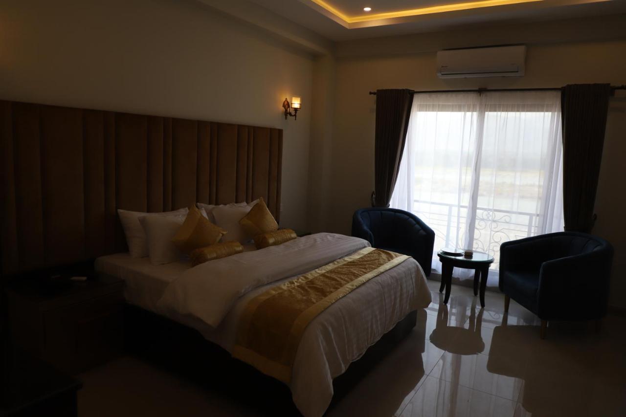 Swat Palace Hotel By Northin Mam Derai Zewnętrze zdjęcie