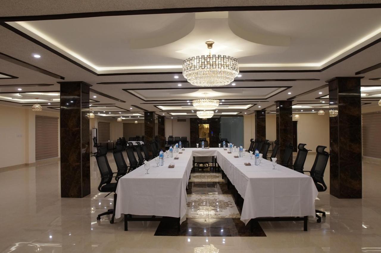 Swat Palace Hotel By Northin Mam Derai Zewnętrze zdjęcie